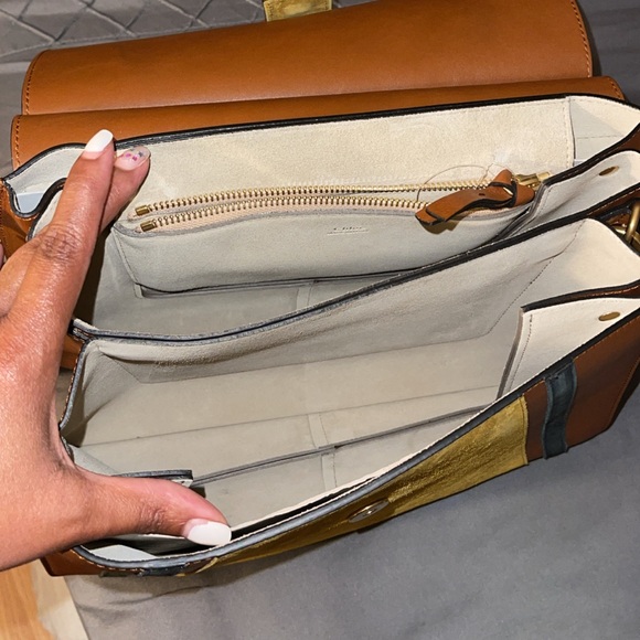 Chloe’ Faye Shoulder Bag. - Picture 5 of 12